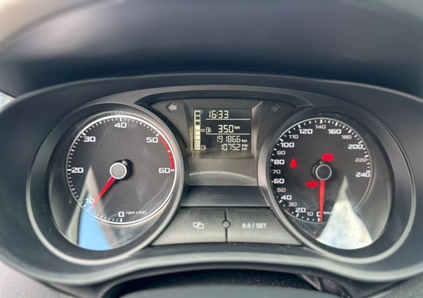 Seat Ibiza cena 24800 przebieg: 190000, rok produkcji 2015 z Elbląg małe 232